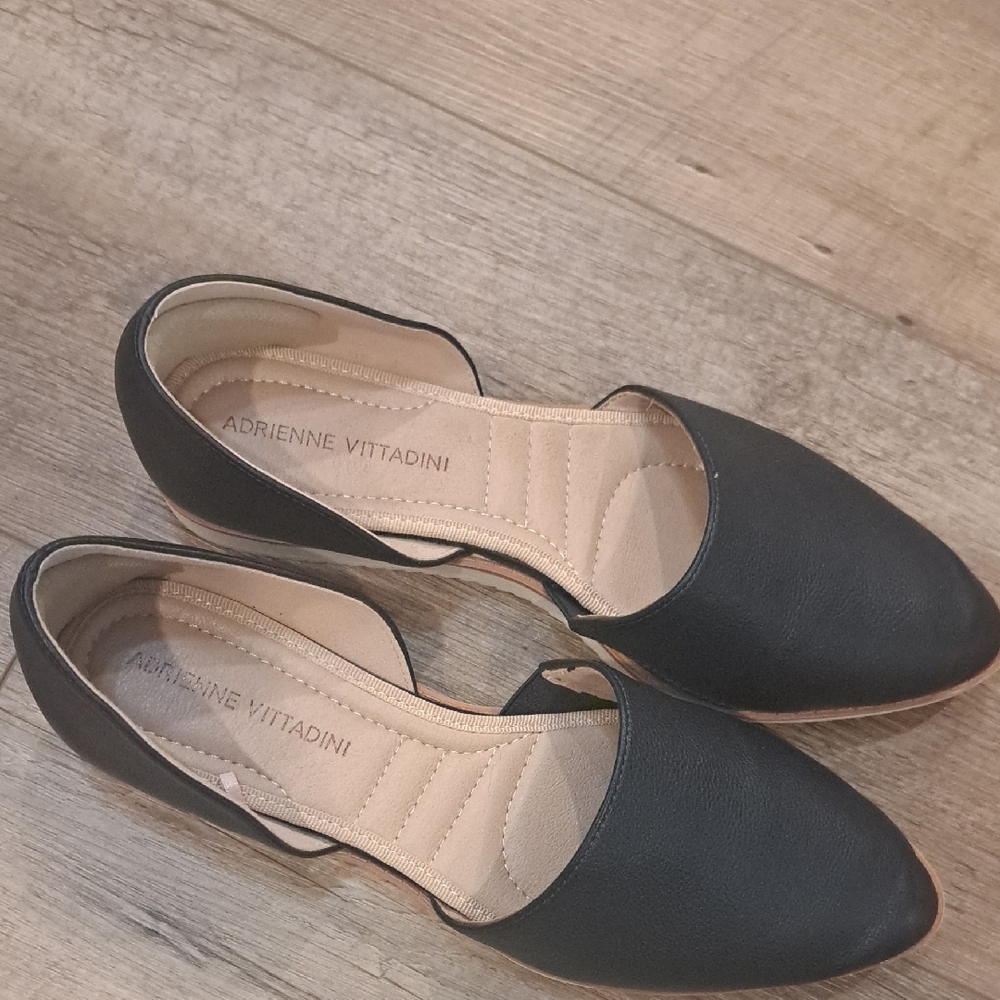 Adrienne Vittadini Black Flats Sleek D'Orsay Design - Picture 2 of 4